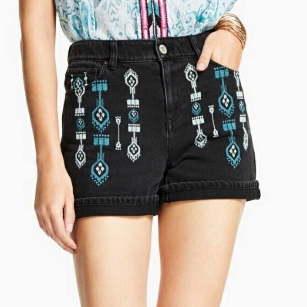 I.N.C faded black grey blue embroidered jean shorts high rise size 4